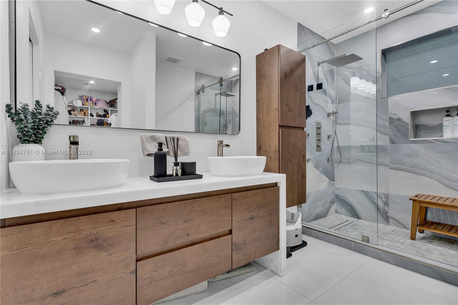 CINEMA PARK COUNTRY CLUB - Residential