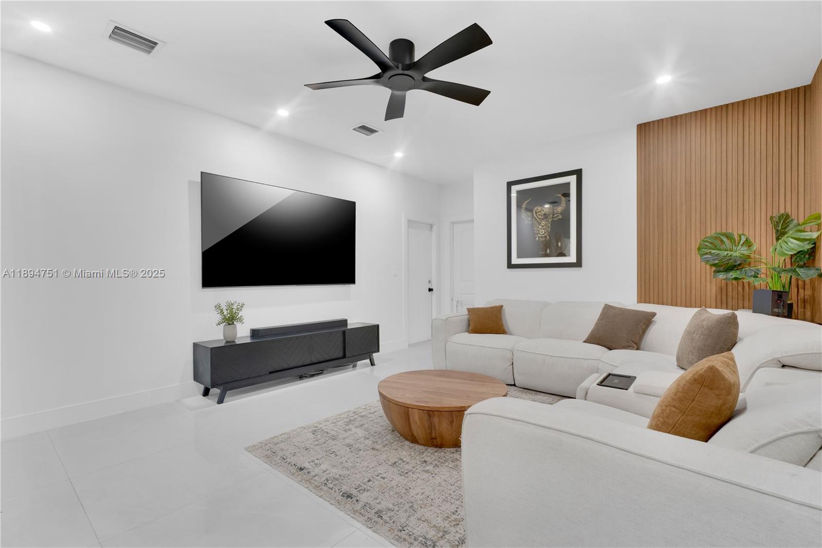 CINEMA PARK COUNTRY CLUB - Residential