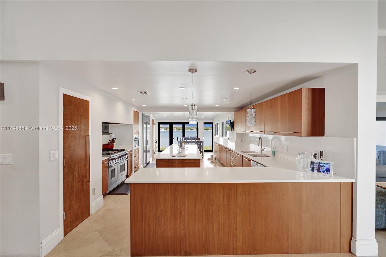 LAKESHORE SEC FOUR - Residential