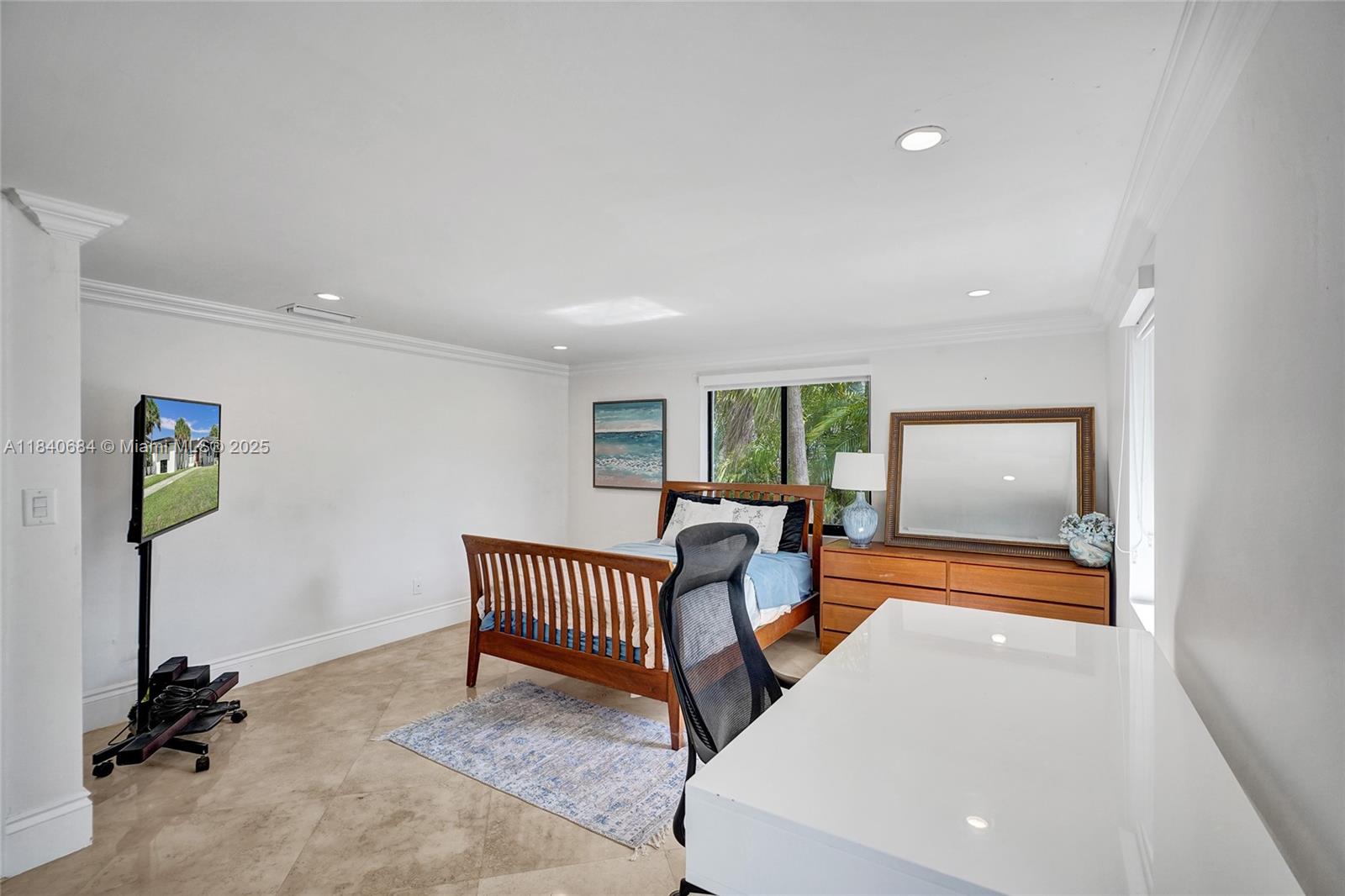 LAKESHORE SEC FOUR - Residential