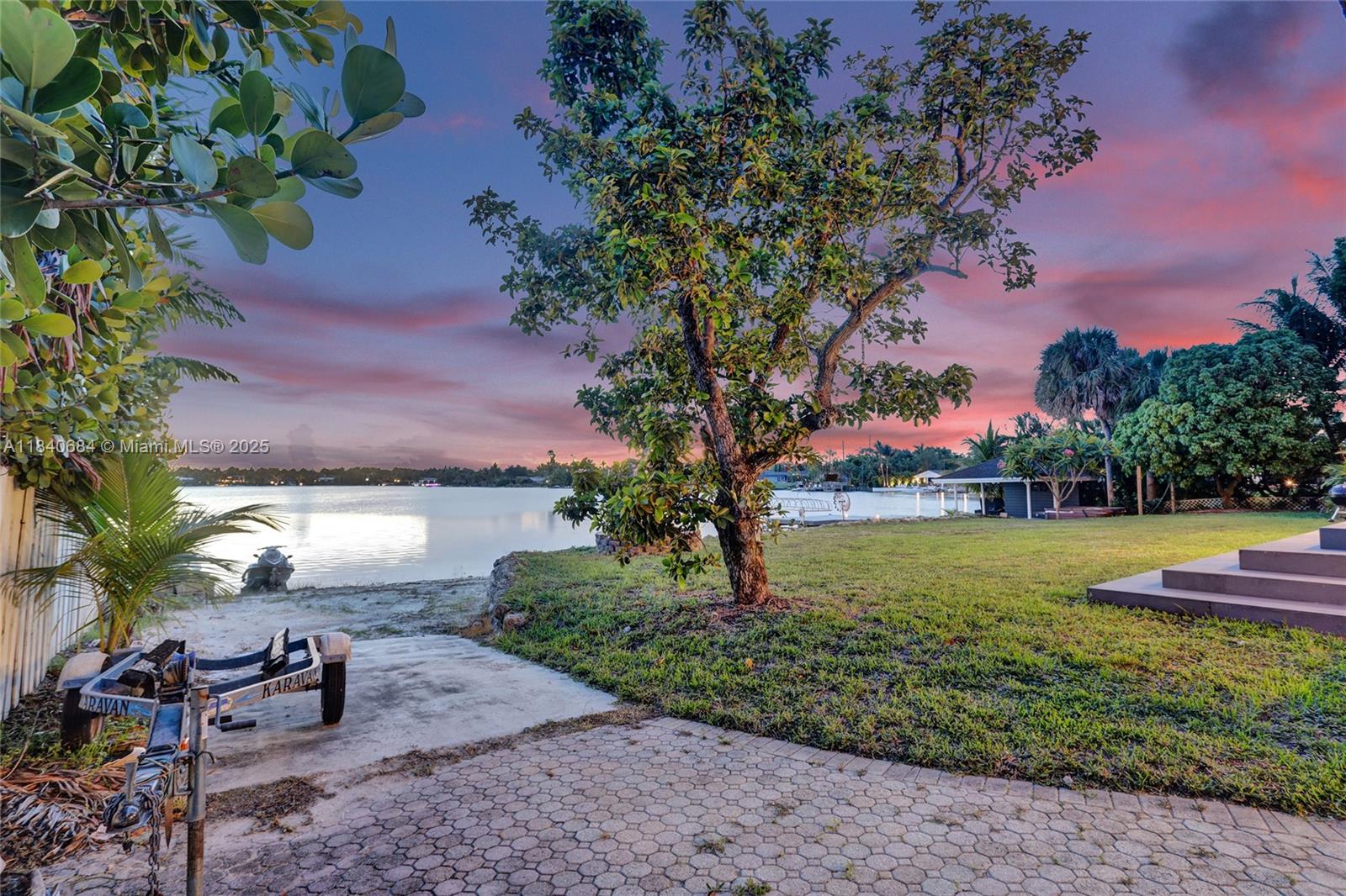 LAKESHORE SEC FOUR - Residential