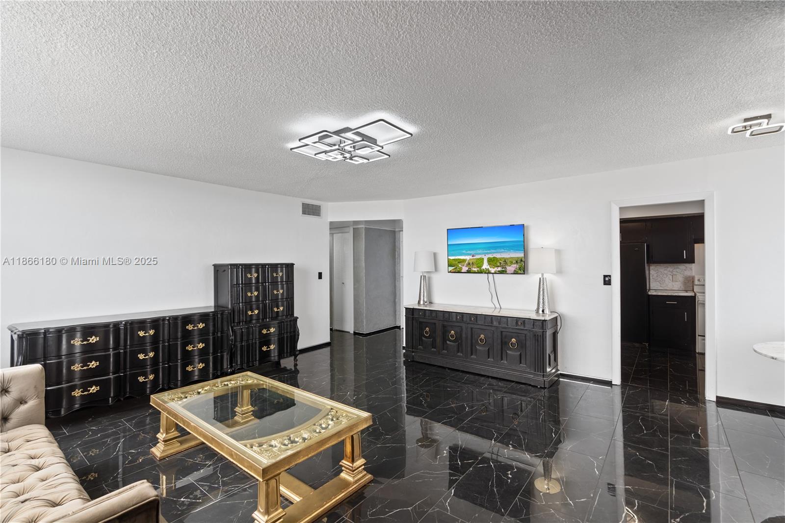 1351 NE Miami Gardens Dr 1506E