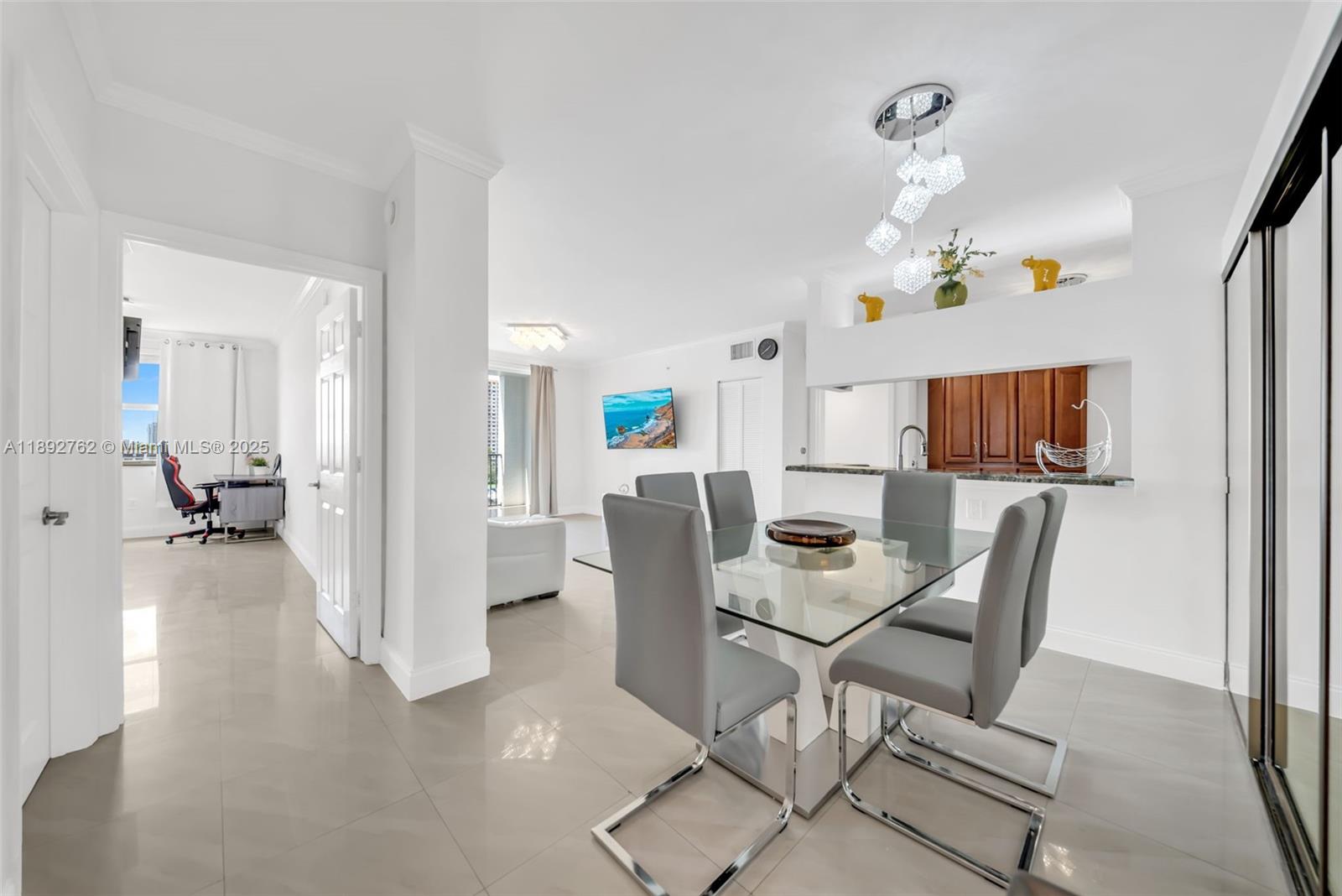 PORTO BELLAGIO CONDO - Residential Lease