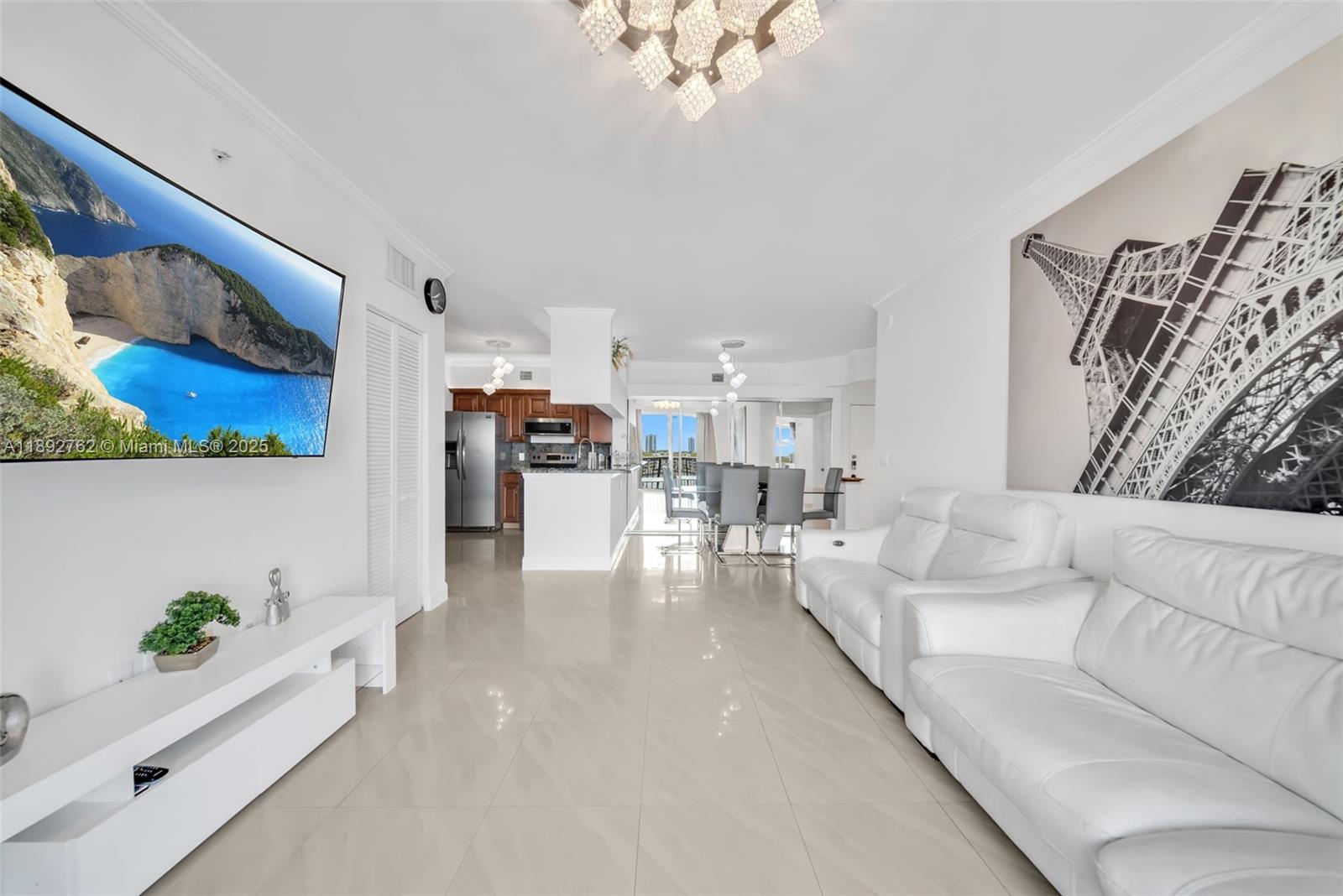 PORTO BELLAGIO CONDO - Residential Lease