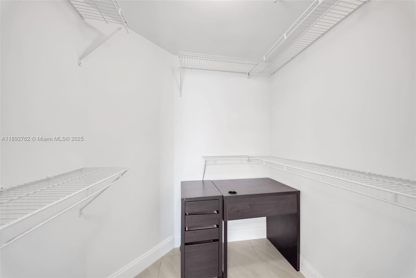PORTO BELLAGIO CONDO - Residential Lease