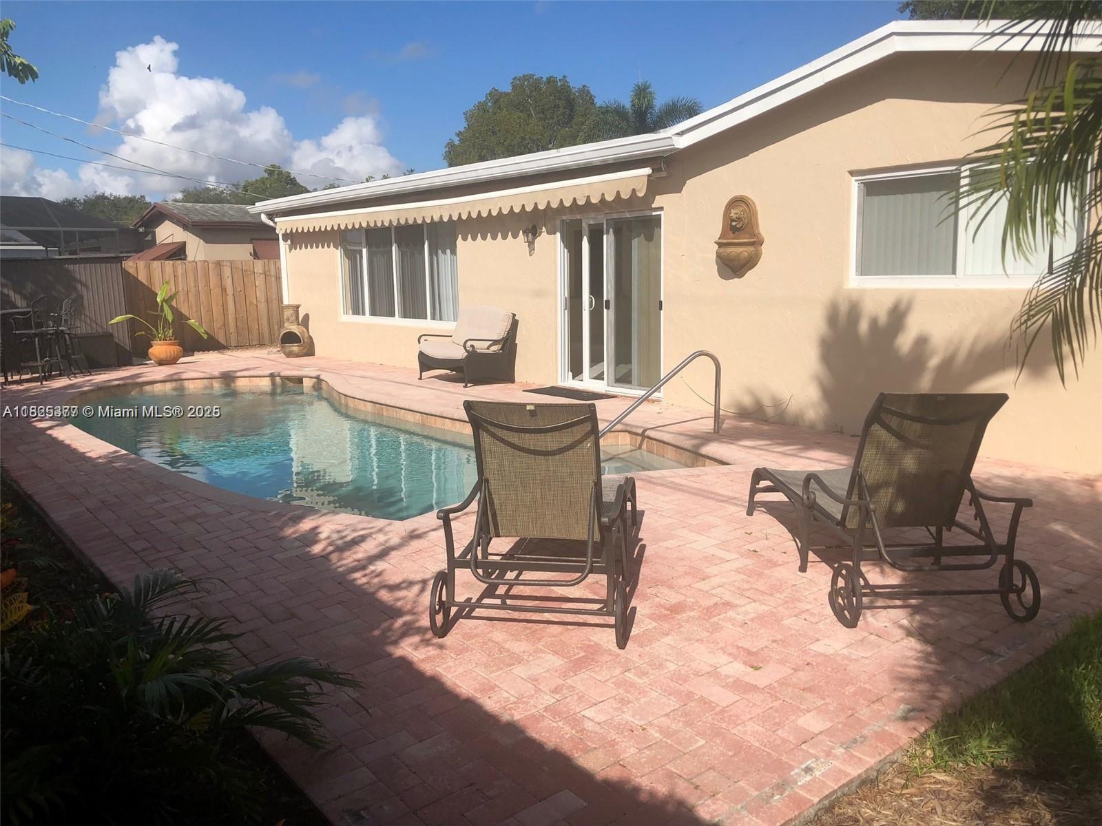 9200 SW 54th St