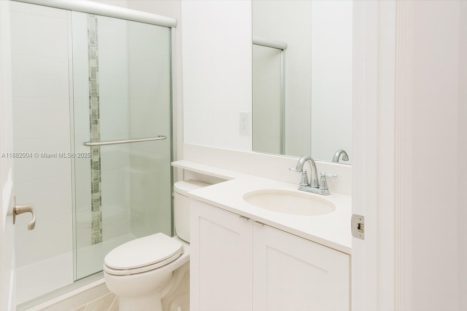 HOLLYWOOD LITTLE RANCHES - Residential Lease