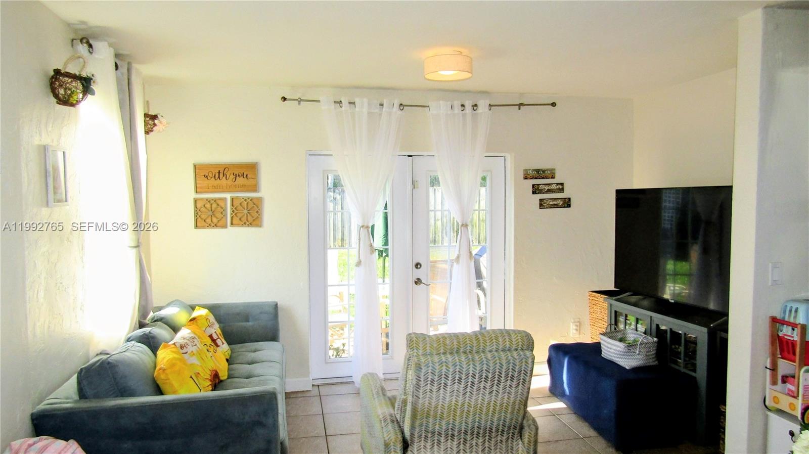 HERITAGE HOMES - Residential