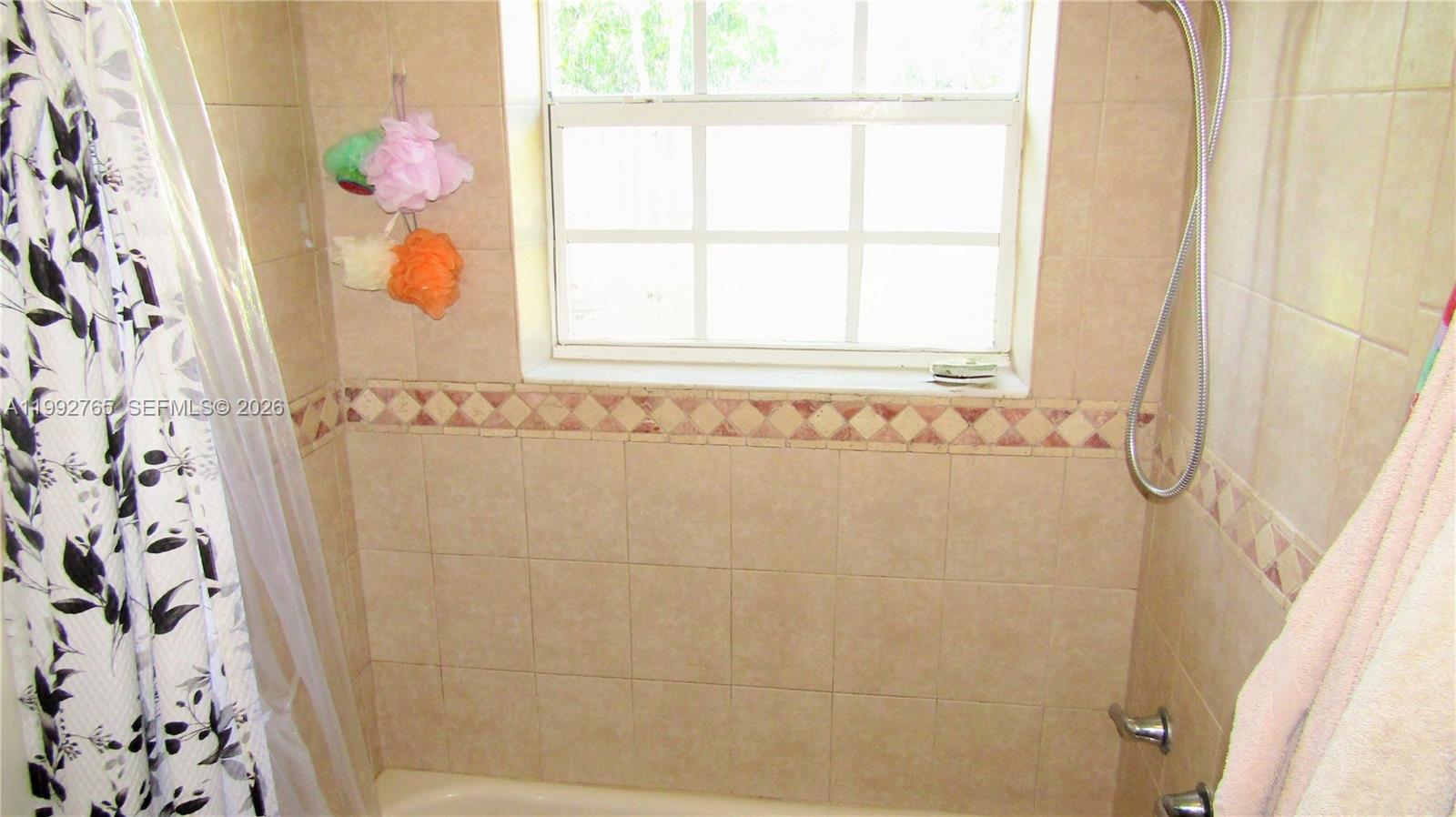 HERITAGE HOMES - Residential