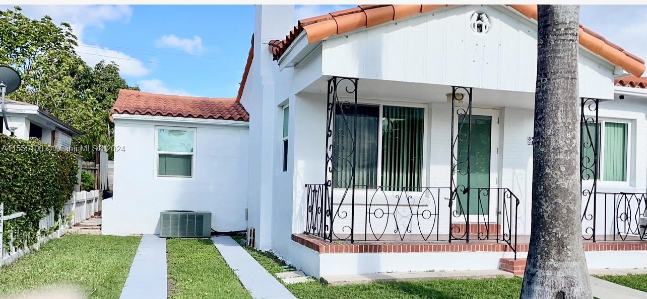 Rental Property at 2724 Sw 34th Ct Ct, Miami, Broward County, Florida -  - $1,000,000 MO.