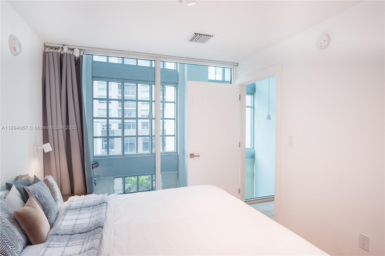 FOUR MIDTOWN MIAMI CONDO - Residential Lease