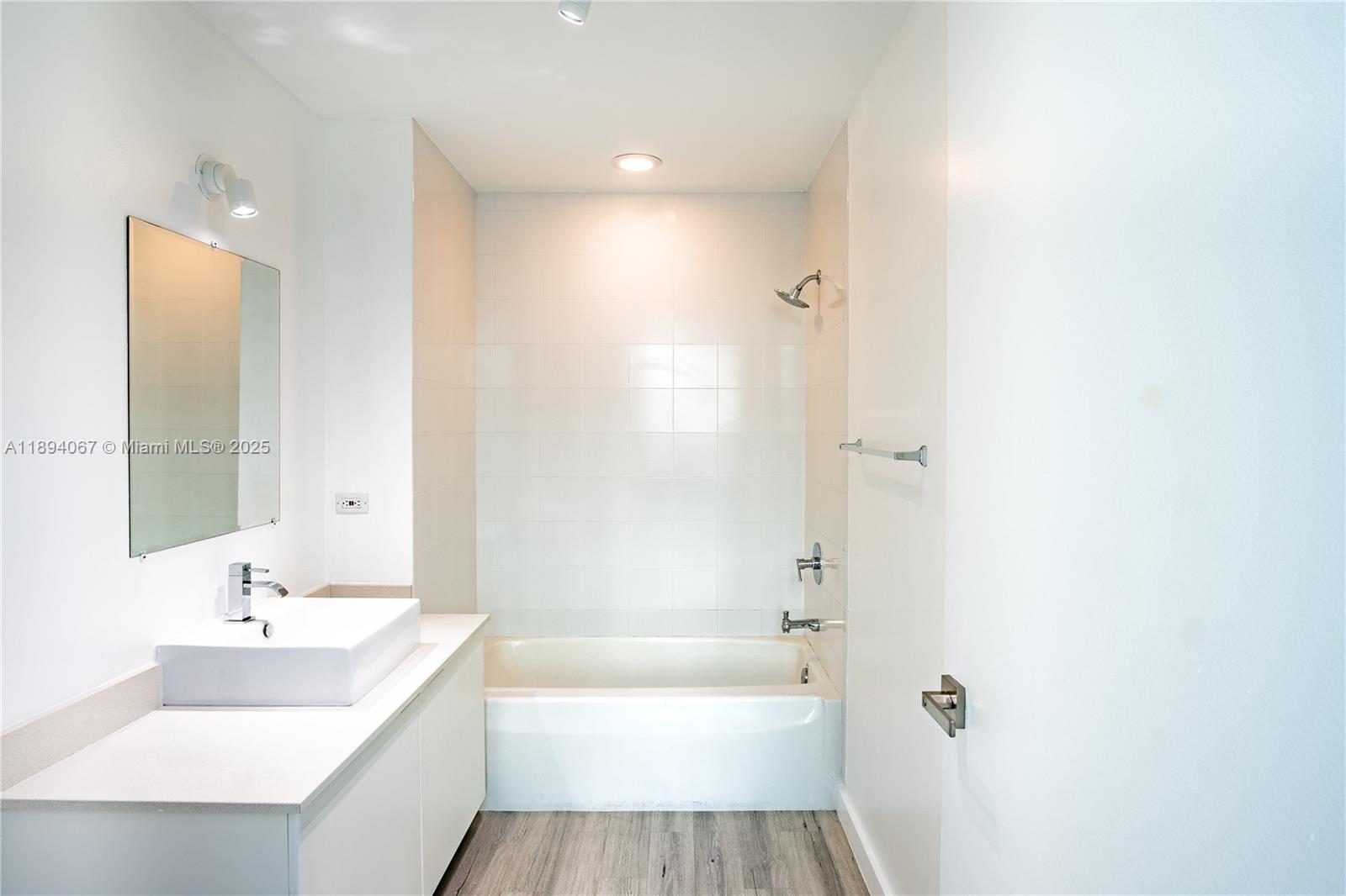 FOUR MIDTOWN MIAMI CONDO - Residential Lease