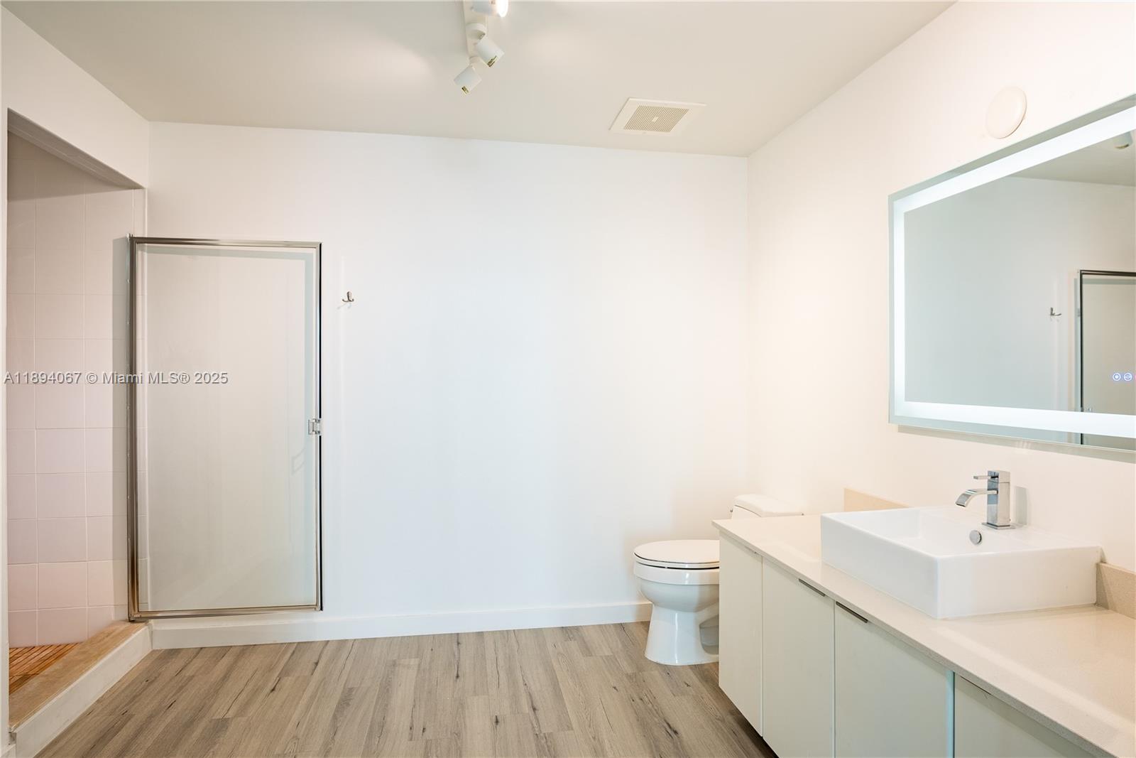 FOUR MIDTOWN MIAMI CONDO - Residential Lease