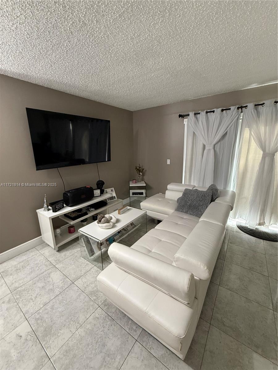 WINDMILL LAKES V CONDO - Residential