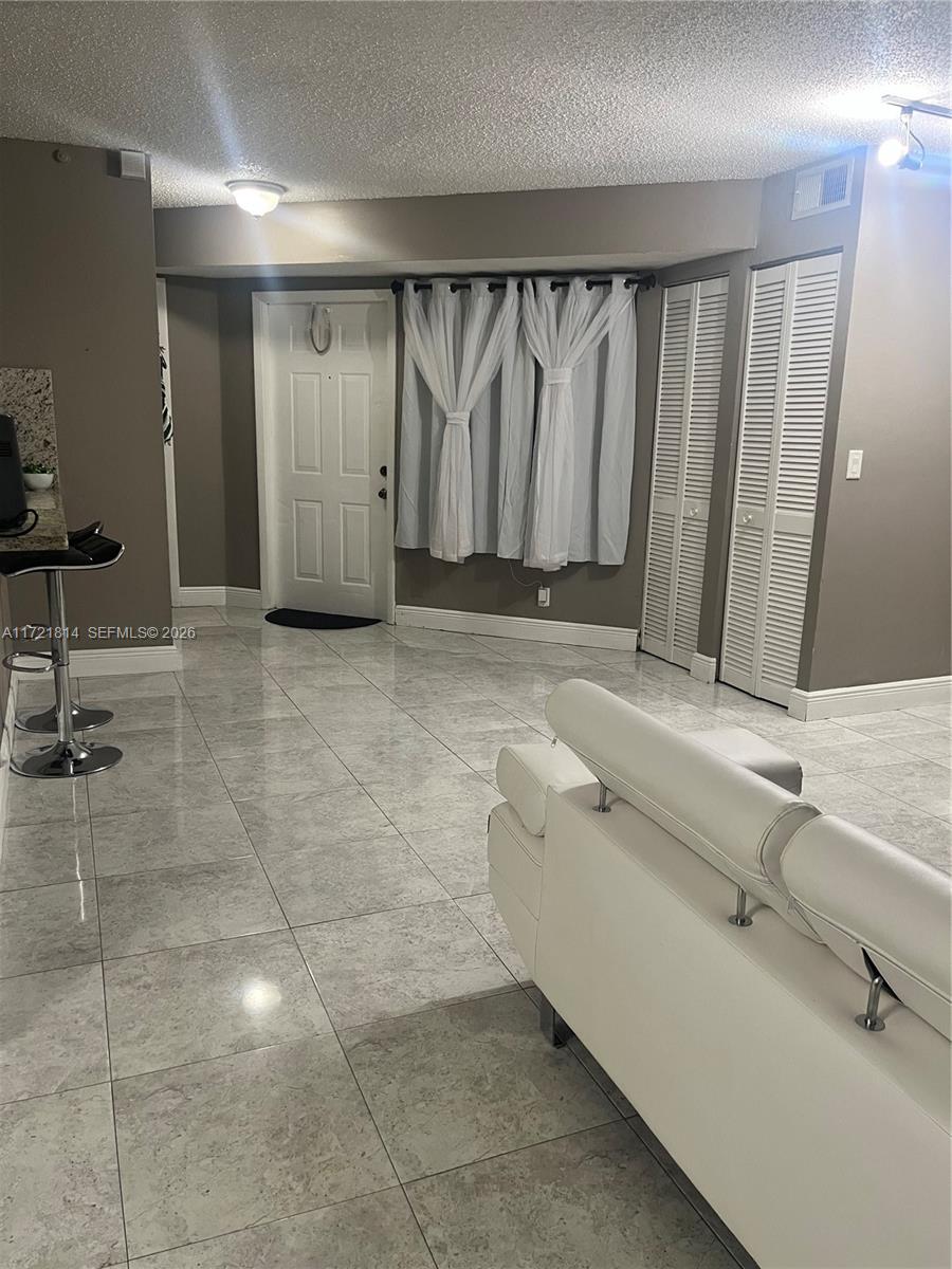 WINDMILL LAKES V CONDO - Residential