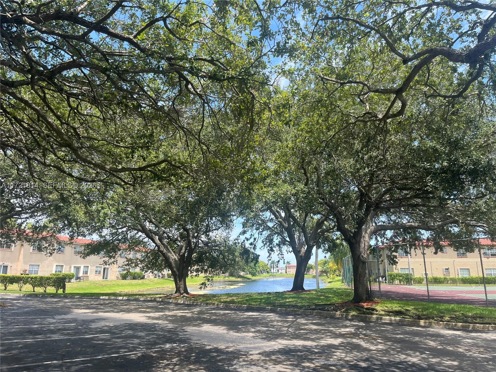 WINDMILL LAKES V CONDO - Residential