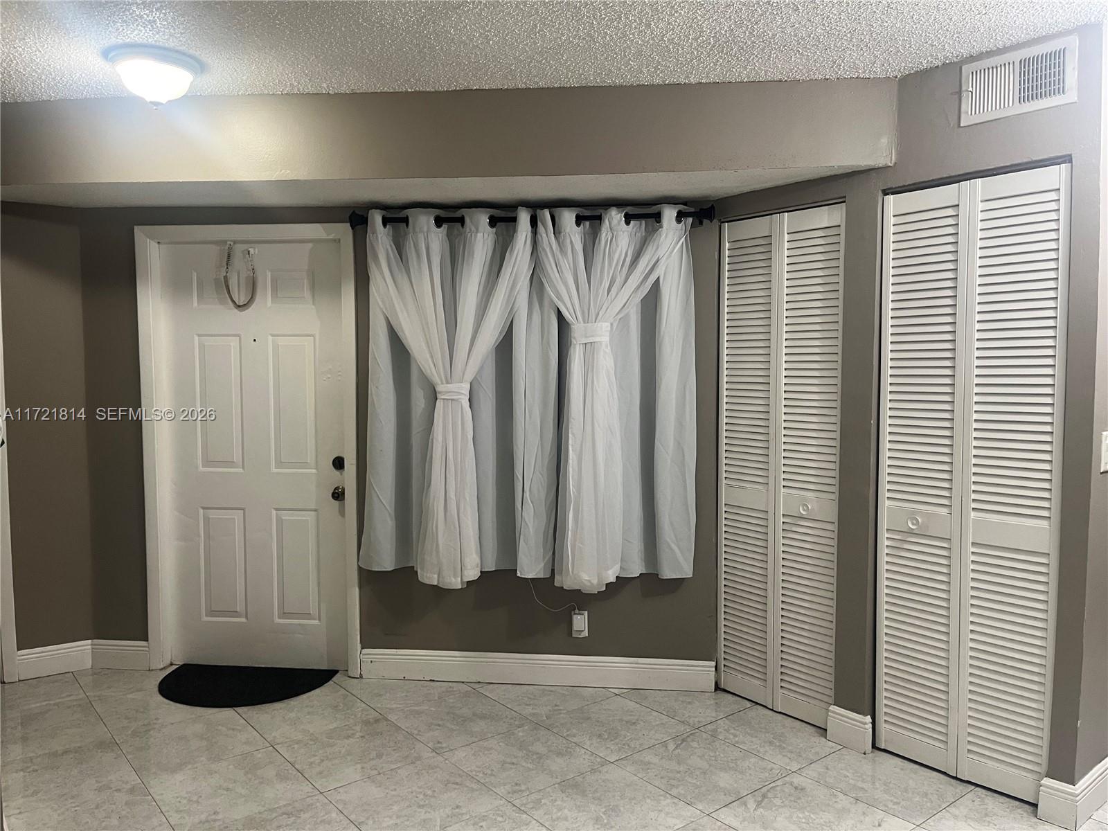 WINDMILL LAKES V CONDO - Residential