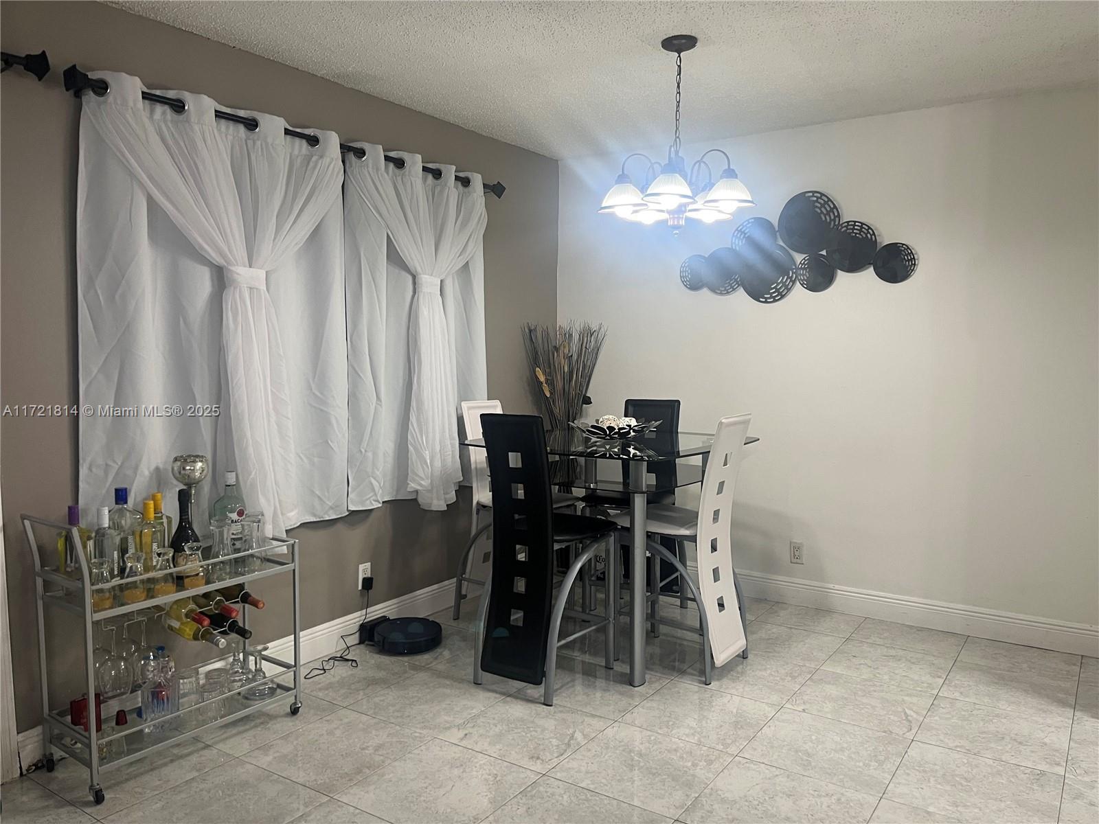 WINDMILL LAKES V CONDO - Residential