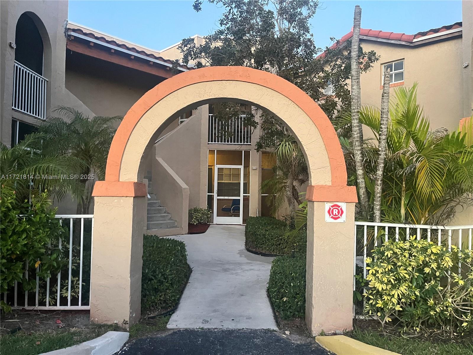 WINDMILL LAKES V CONDO - Residential