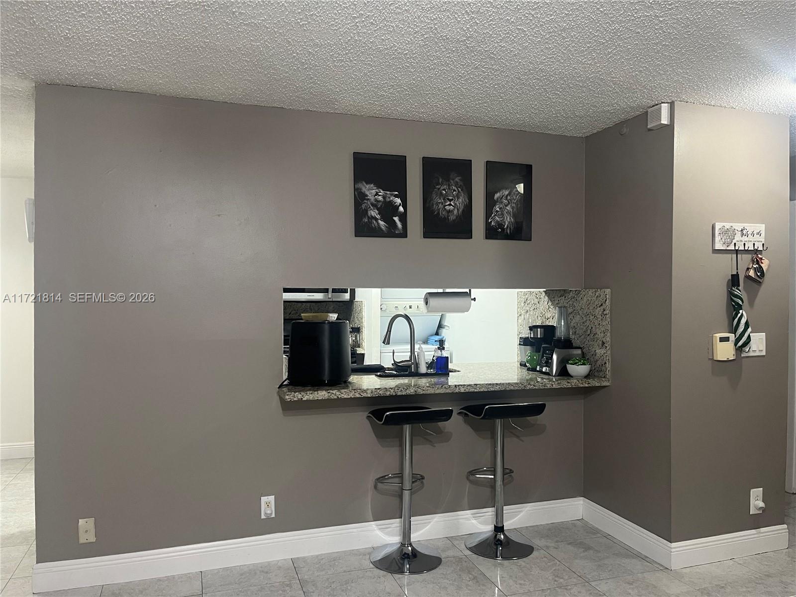 WINDMILL LAKES V CONDO - Residential