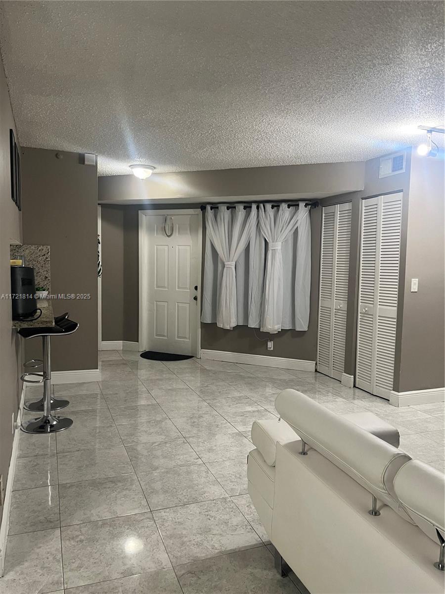 WINDMILL LAKES V CONDO - Residential