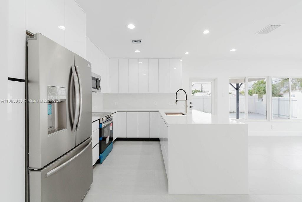 FAIRLAWN ESTS 1ST ADDN - Residential