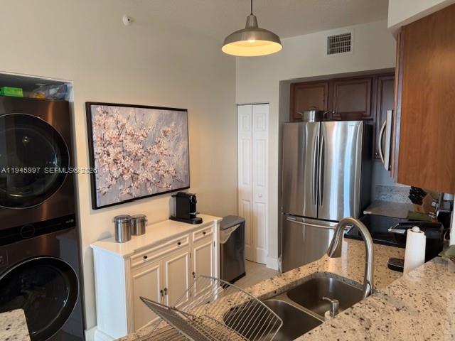 THE GRANDE CONDO - Residential