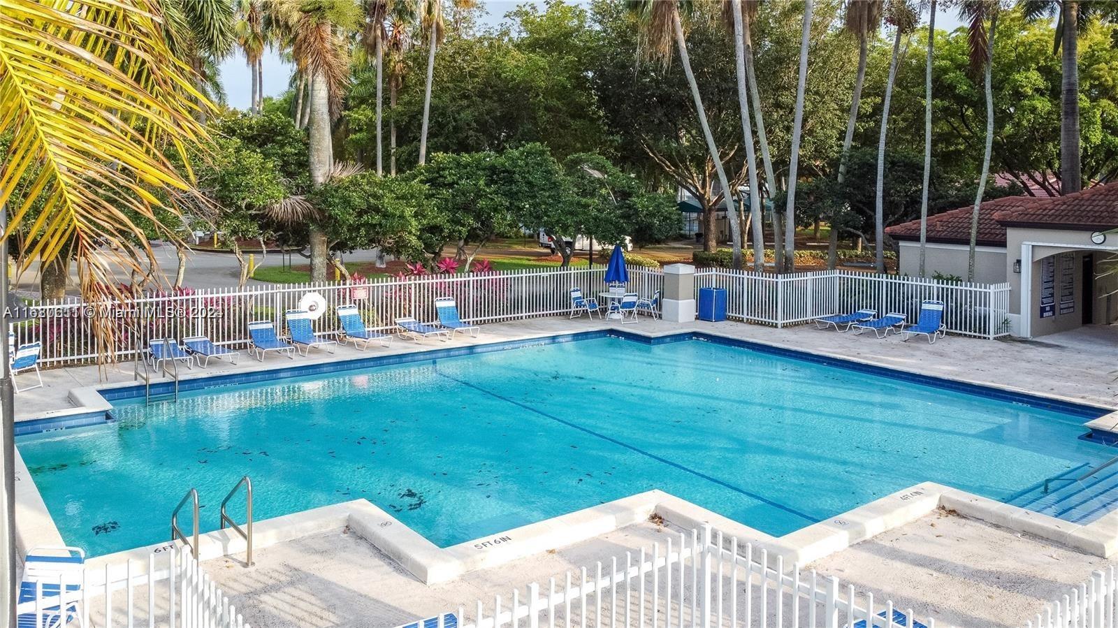 FOUR LAKES SEC 1 - Residential Lease