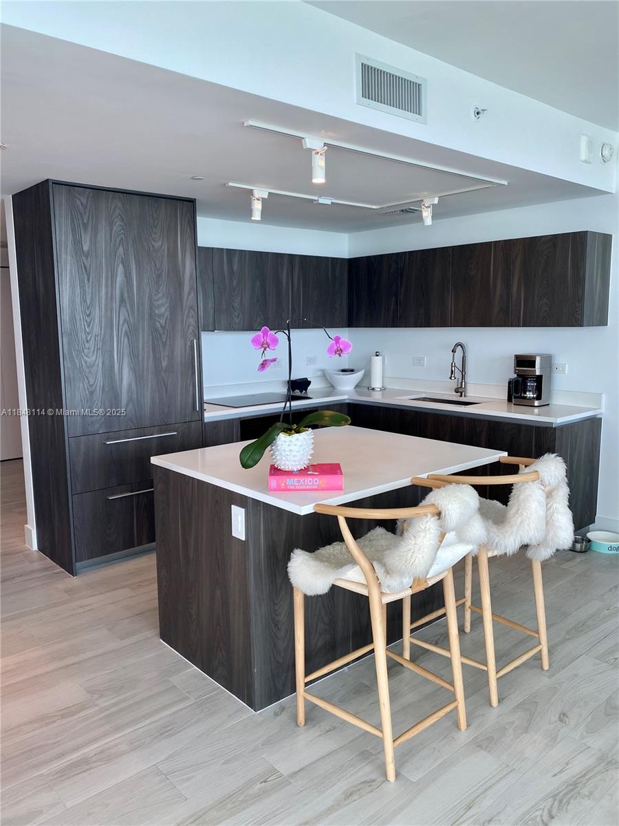 ONE PARAISO CONDO - Residential Lease