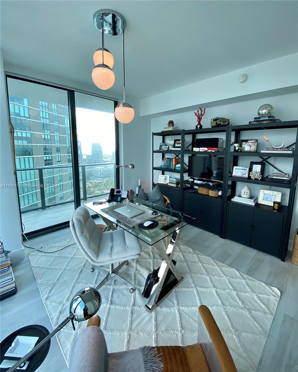 ONE PARAISO CONDO - Residential Lease