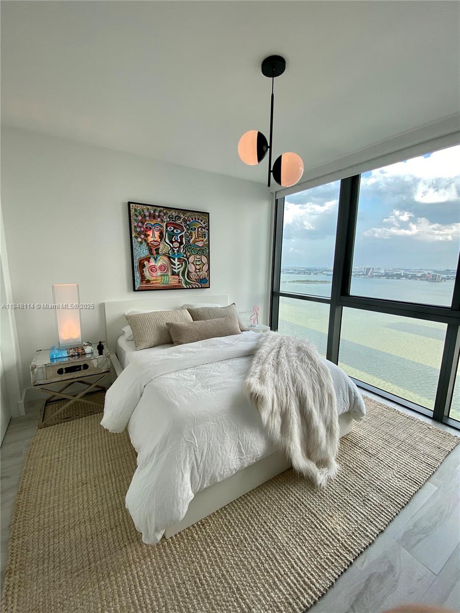 ONE PARAISO CONDO - Residential Lease