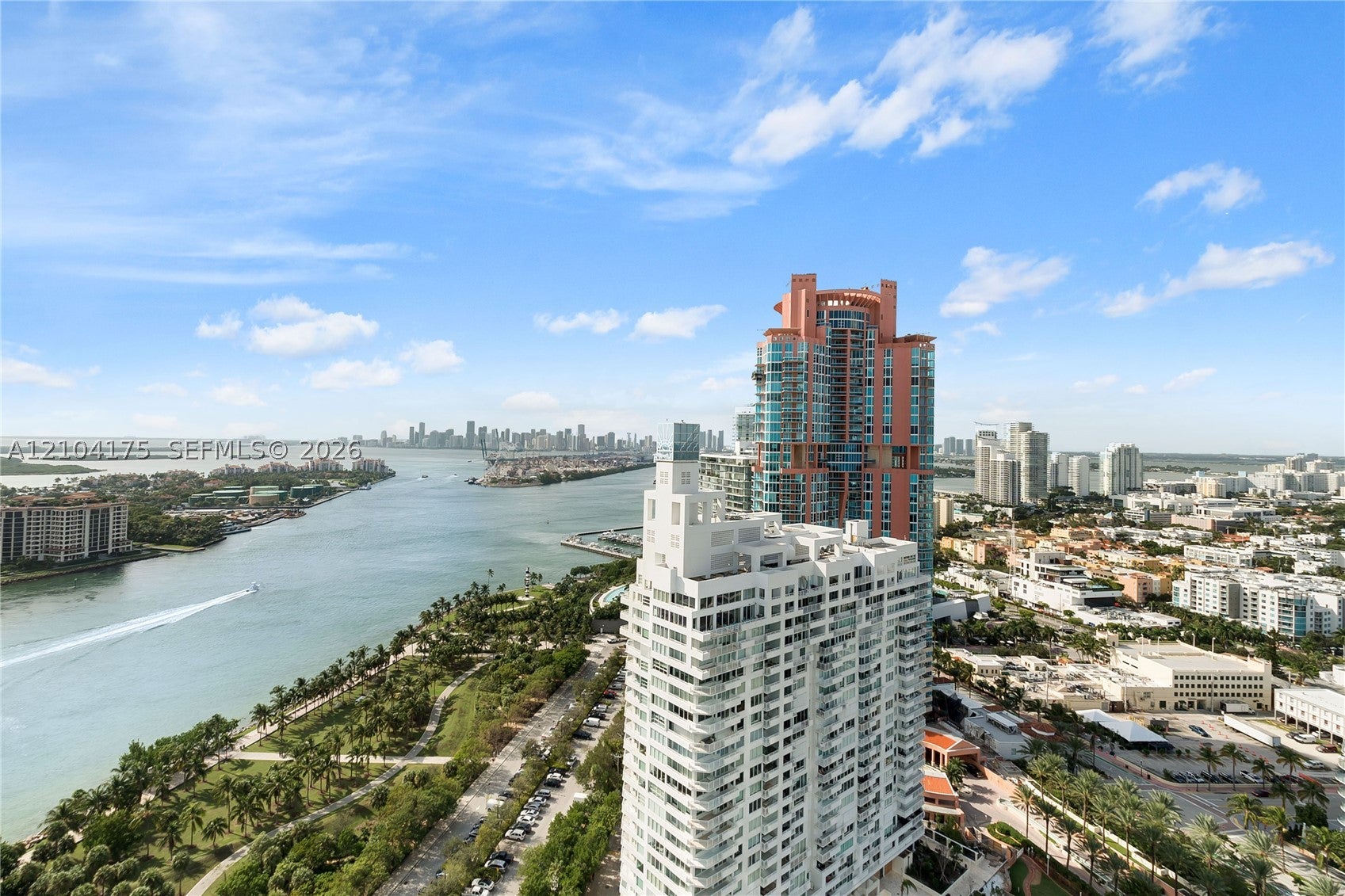 100 S Pointe Dr 2902