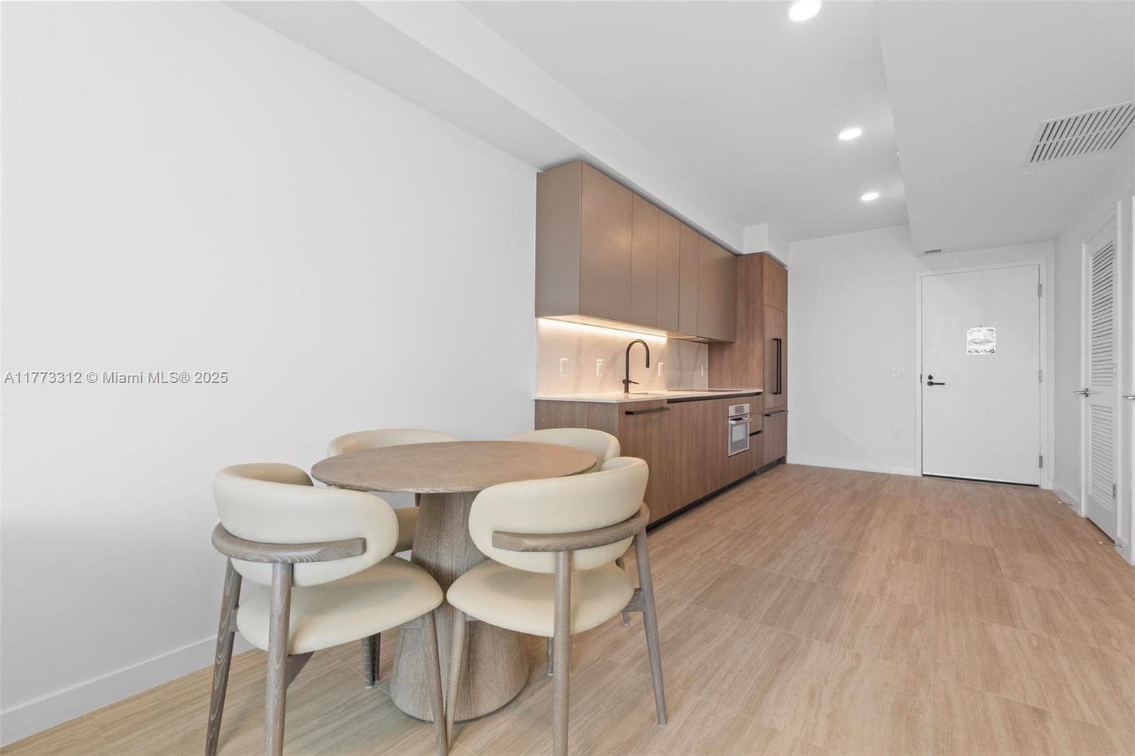 NORMANDY BEACH SOUTH - Residential