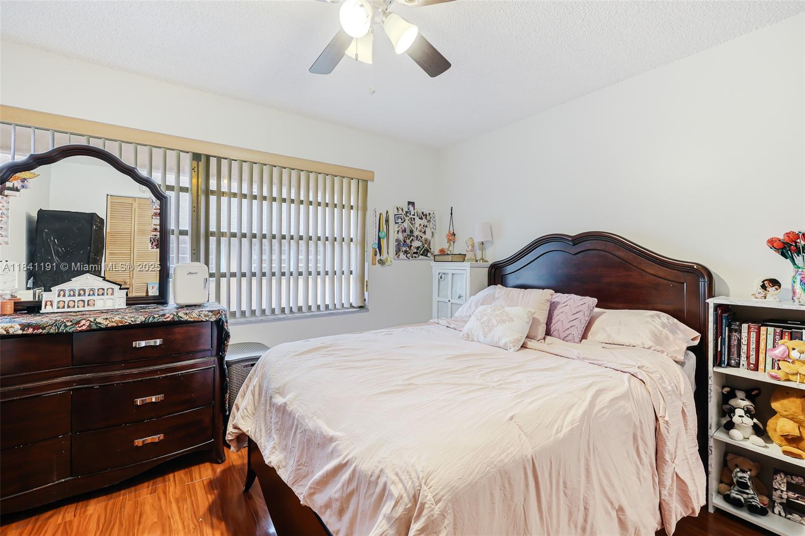 LAKE & TENNIS VILLAS PH 1 - Residential