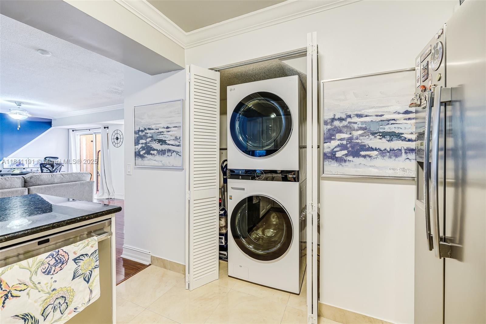 LAKE & TENNIS VILLAS PH 1 - Residential