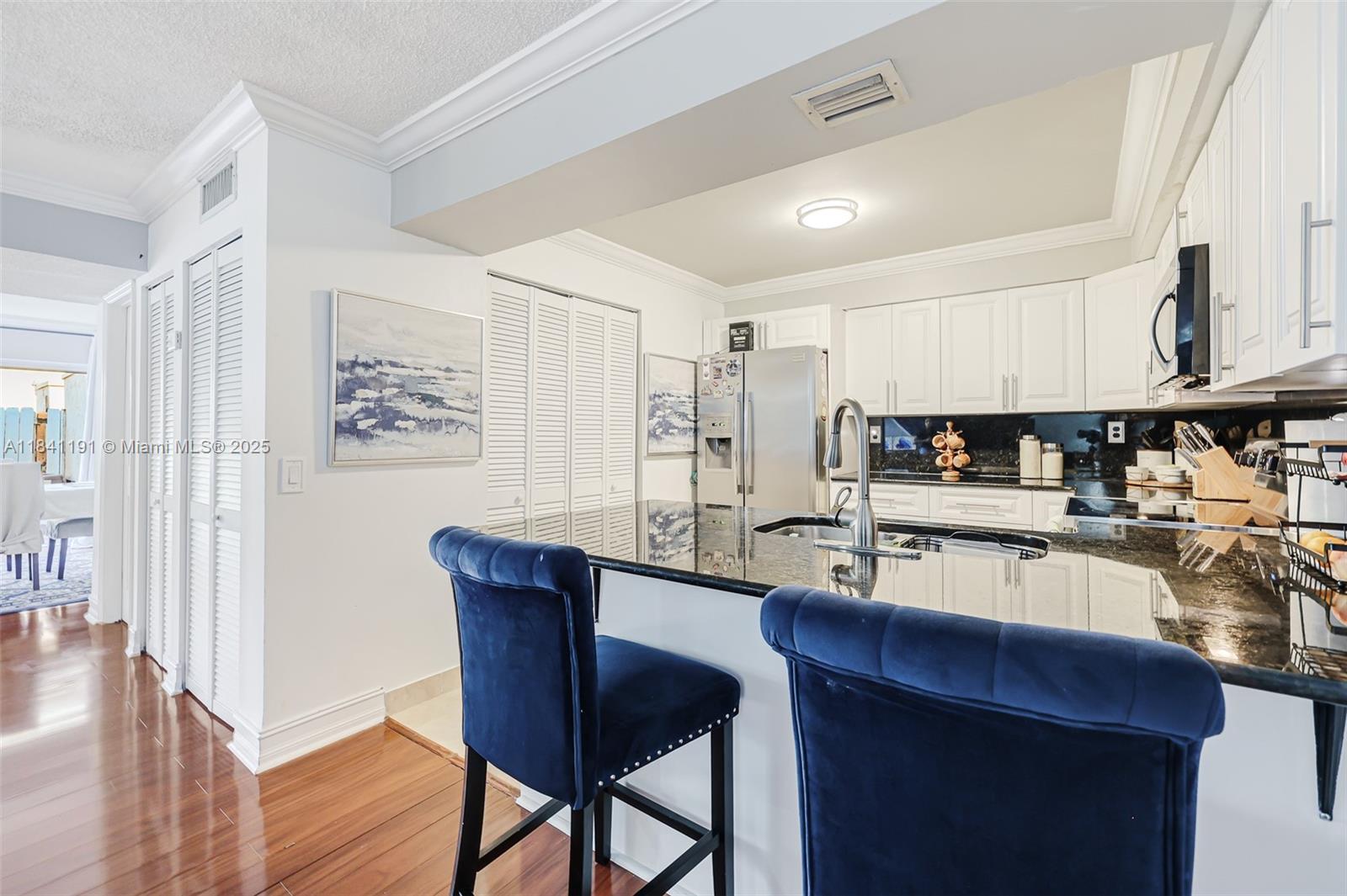 LAKE & TENNIS VILLAS PH 1 - Residential