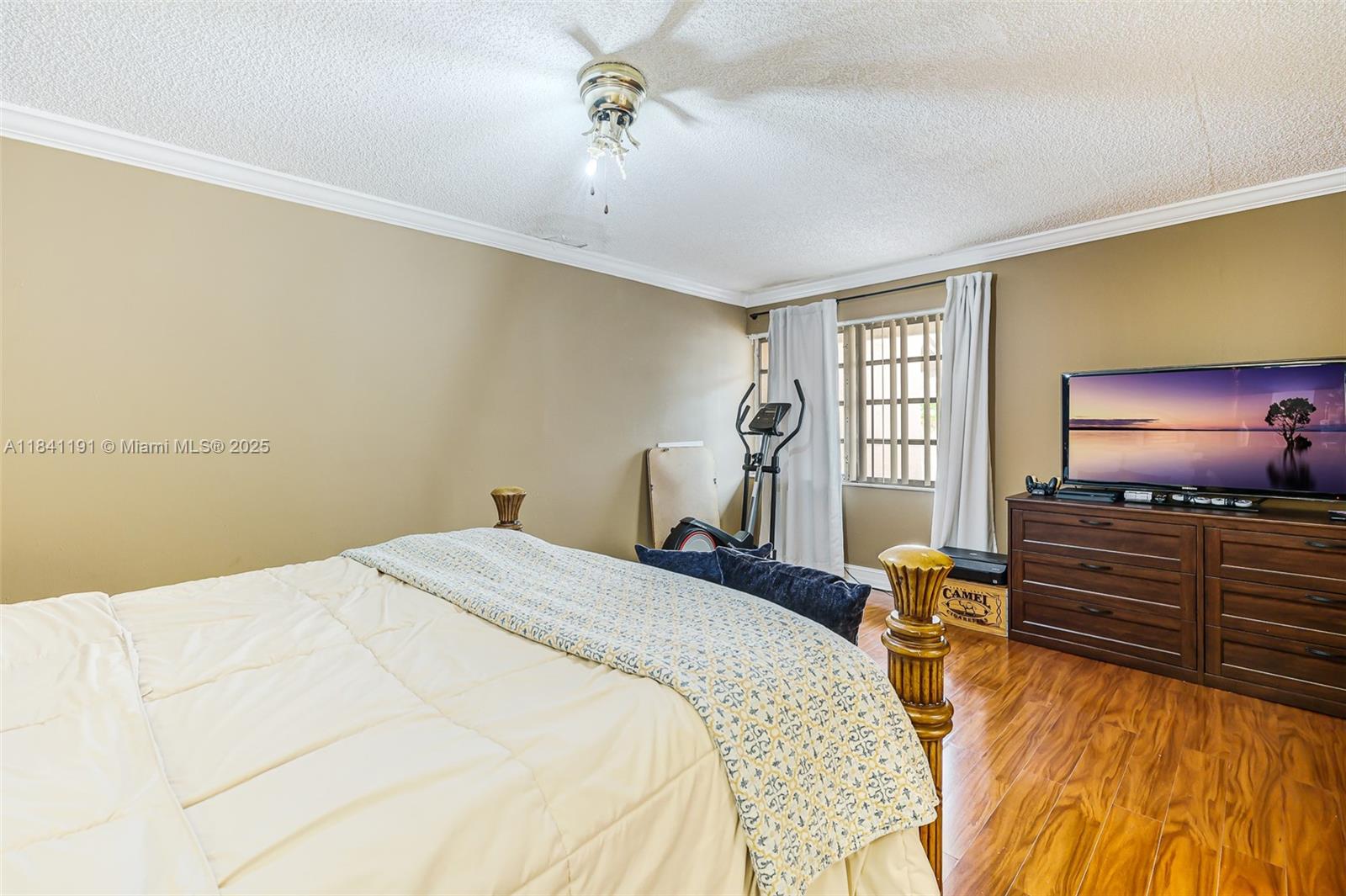 LAKE & TENNIS VILLAS PH 1 - Residential