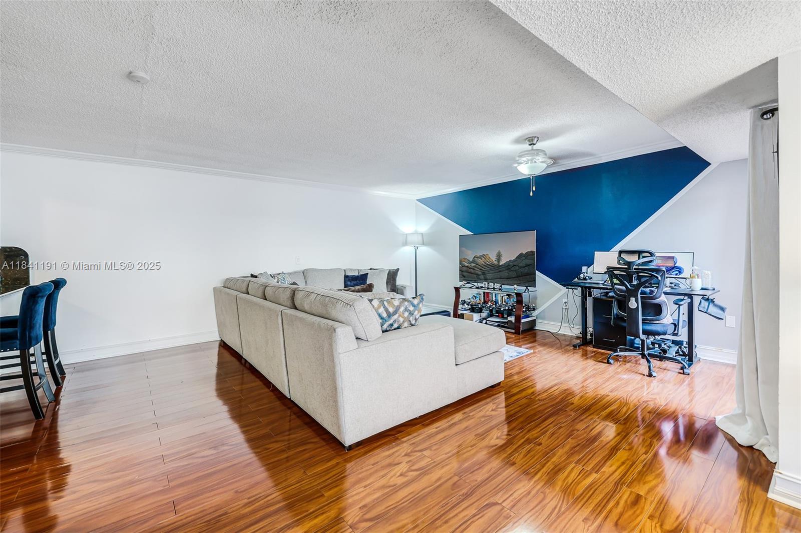 LAKE & TENNIS VILLAS PH 1 - Residential