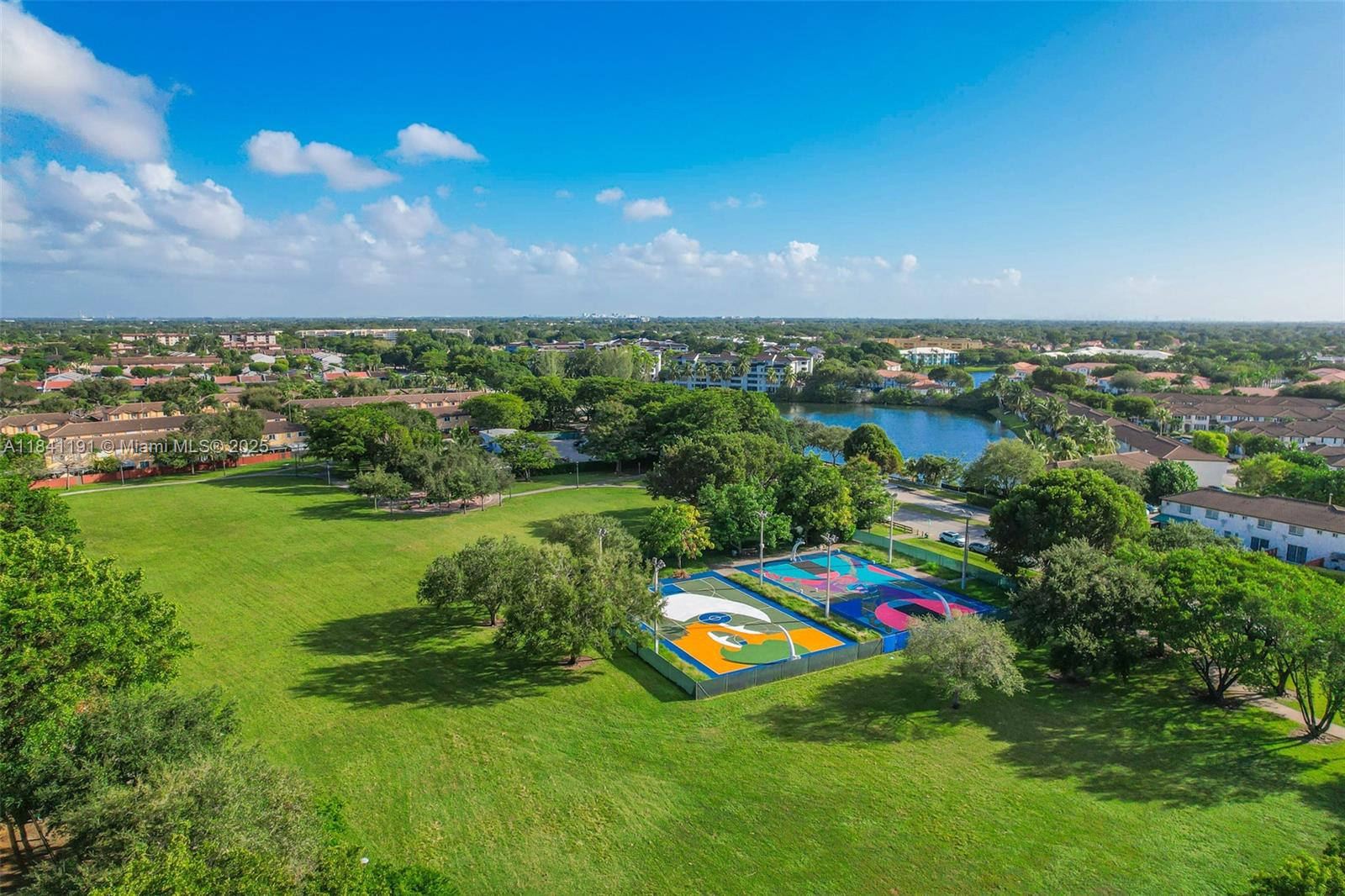 LAKE & TENNIS VILLAS PH 1 - Residential