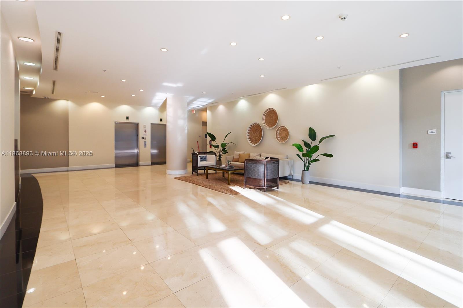 EDGEWATER LOFTS CONDO - Residential Lease