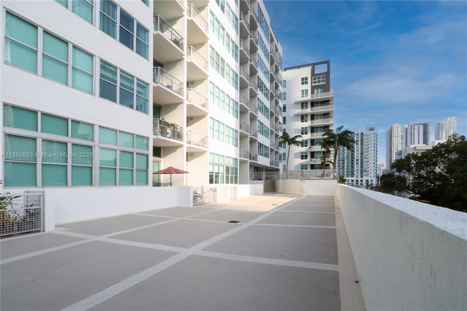 EDGEWATER LOFTS CONDO - Residential Lease