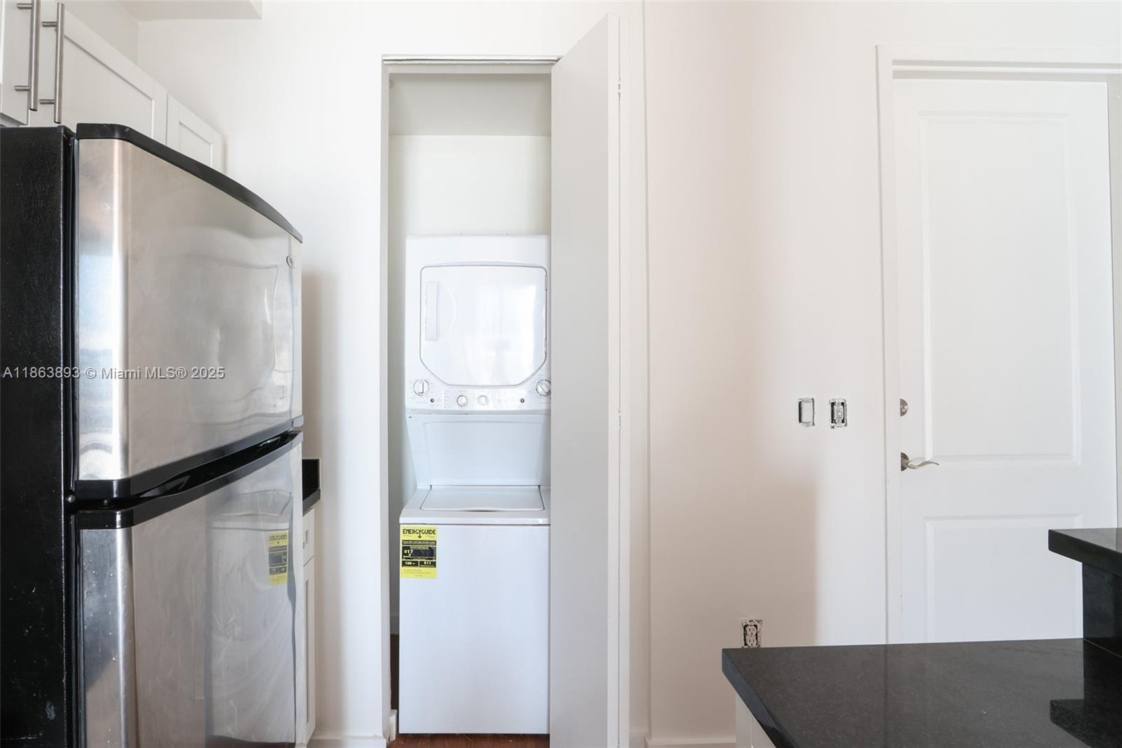 EDGEWATER LOFTS CONDO - Residential Lease