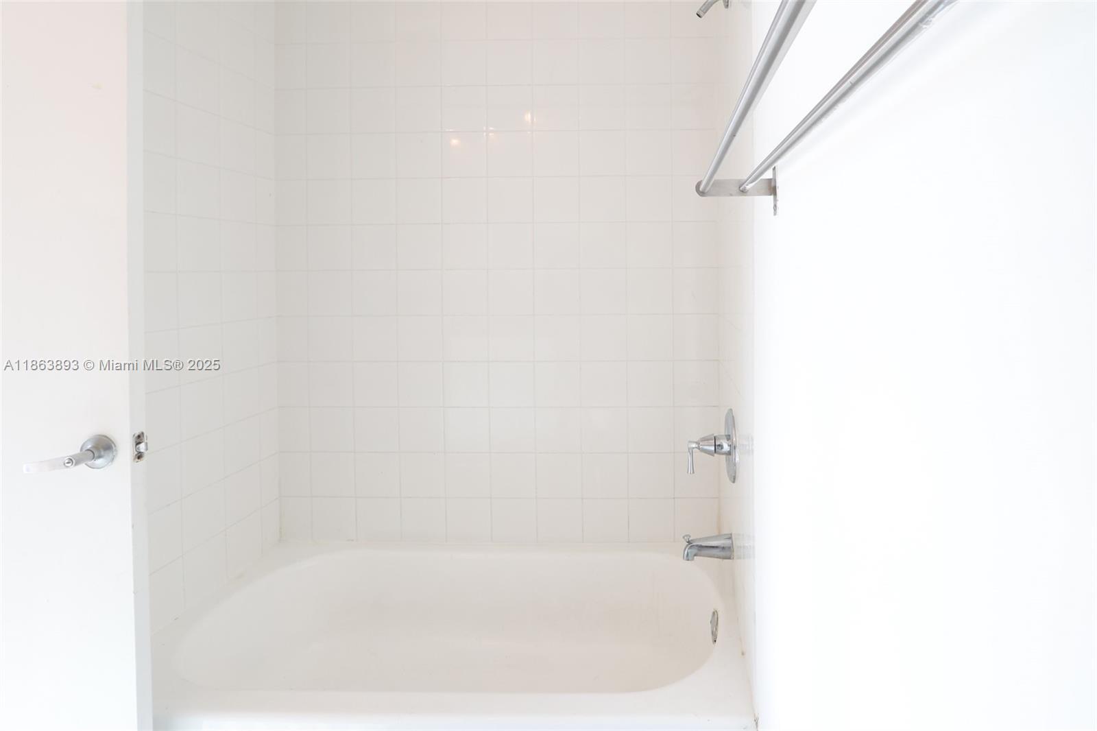 EDGEWATER LOFTS CONDO - Residential Lease