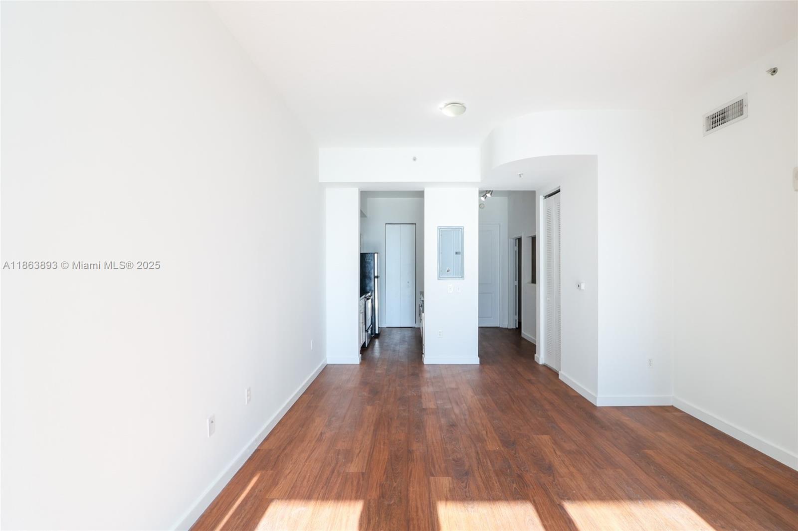 EDGEWATER LOFTS CONDO - Residential Lease