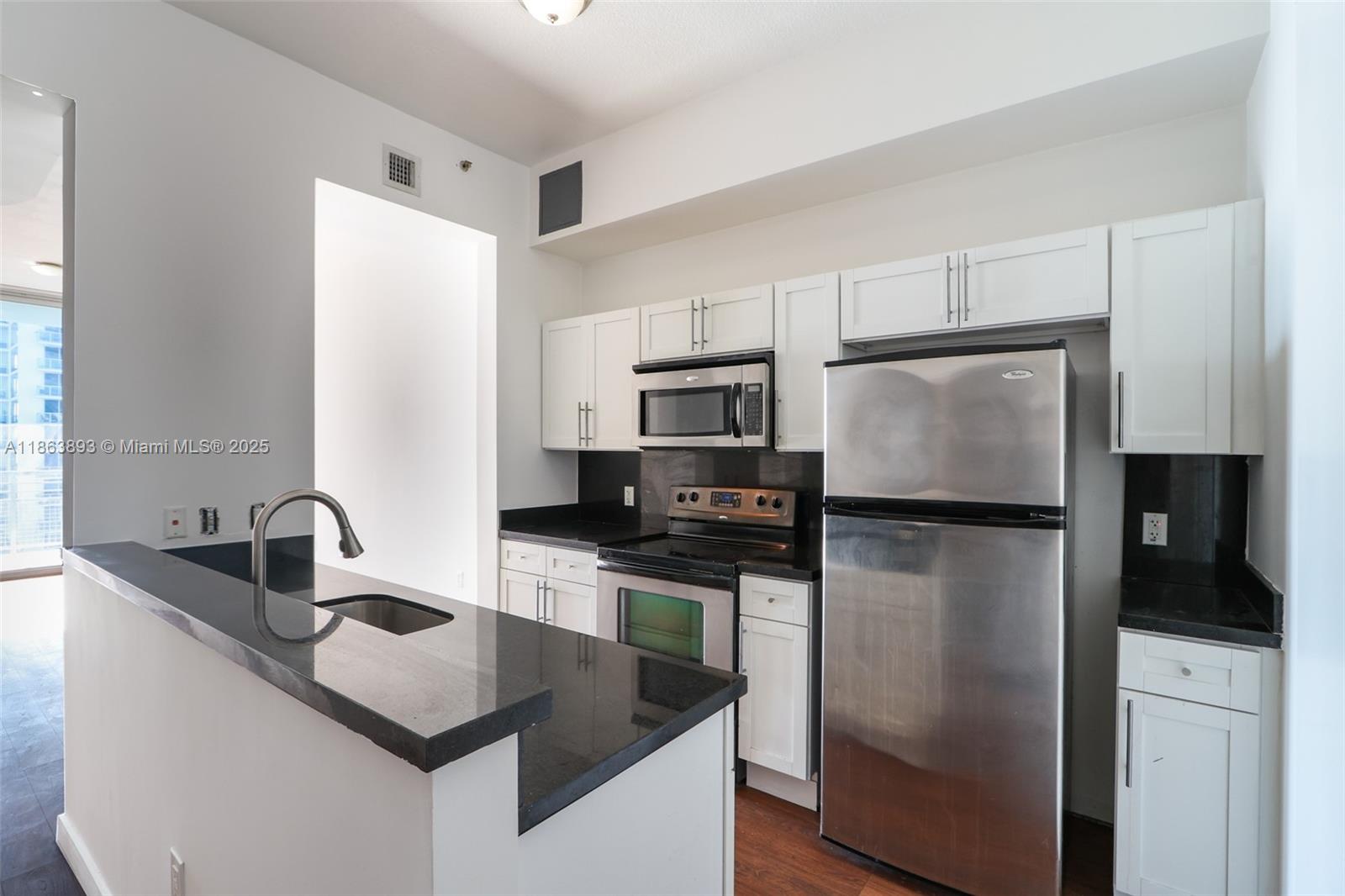 EDGEWATER LOFTS CONDO - Residential Lease