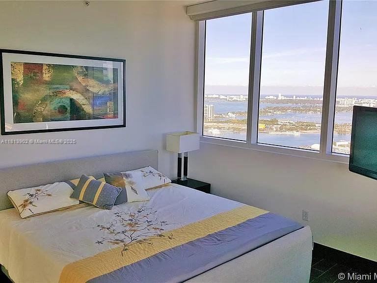 VIZCAYNE SOUTH CONDO - Residential Lease