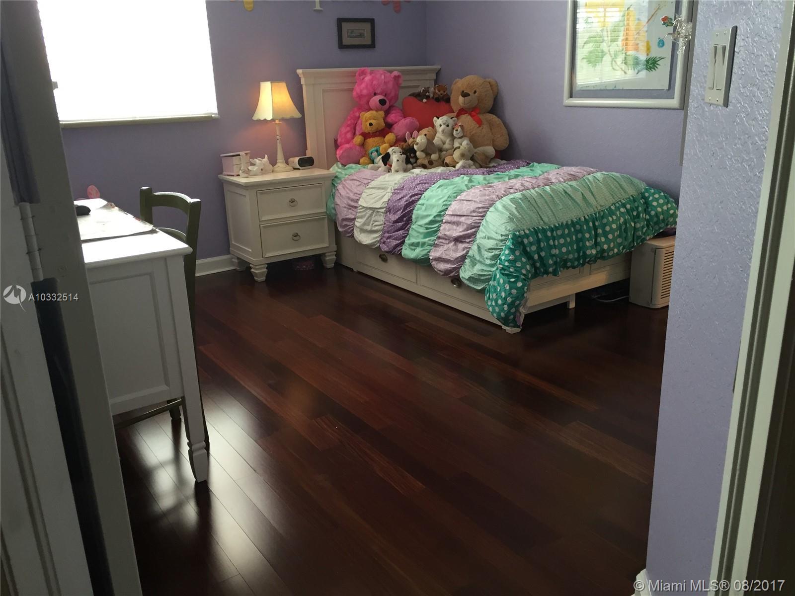 KENDALL BREEZE SOUTH - Residential Lease