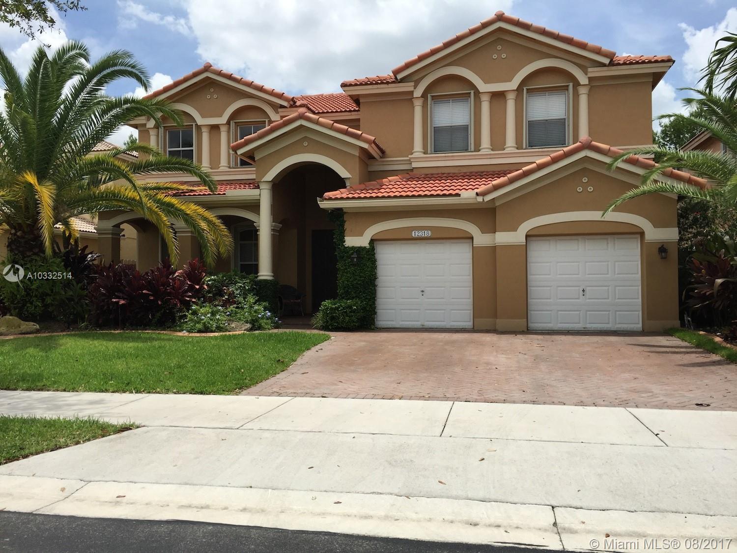 KENDALL BREEZE SOUTH - Residential Lease