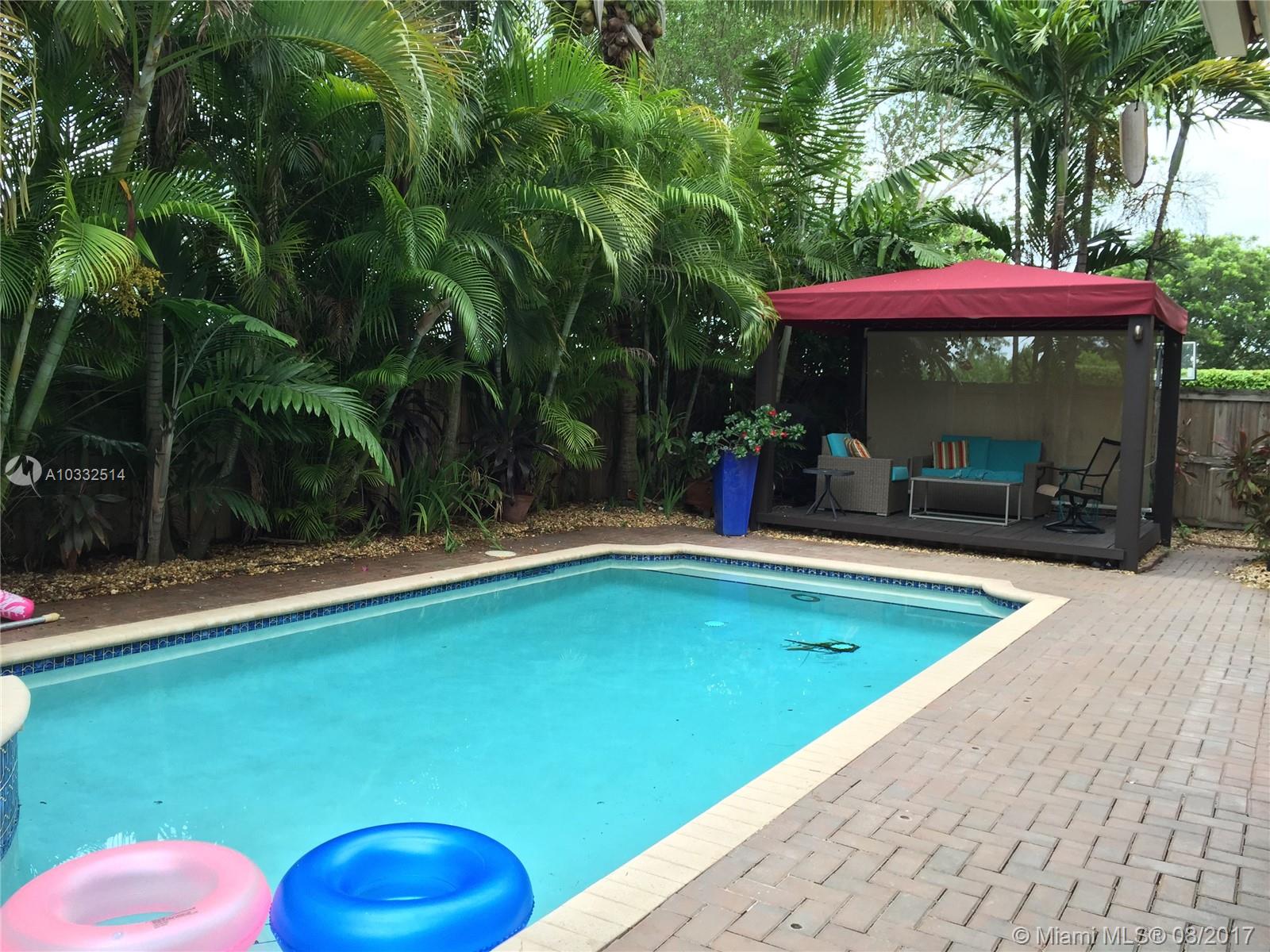 KENDALL BREEZE SOUTH - Residential Lease