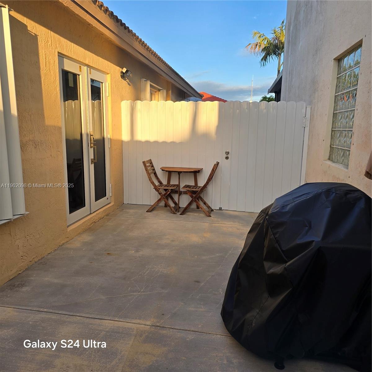 LAKES BY THE BAY SEC 11 - Residential Lease